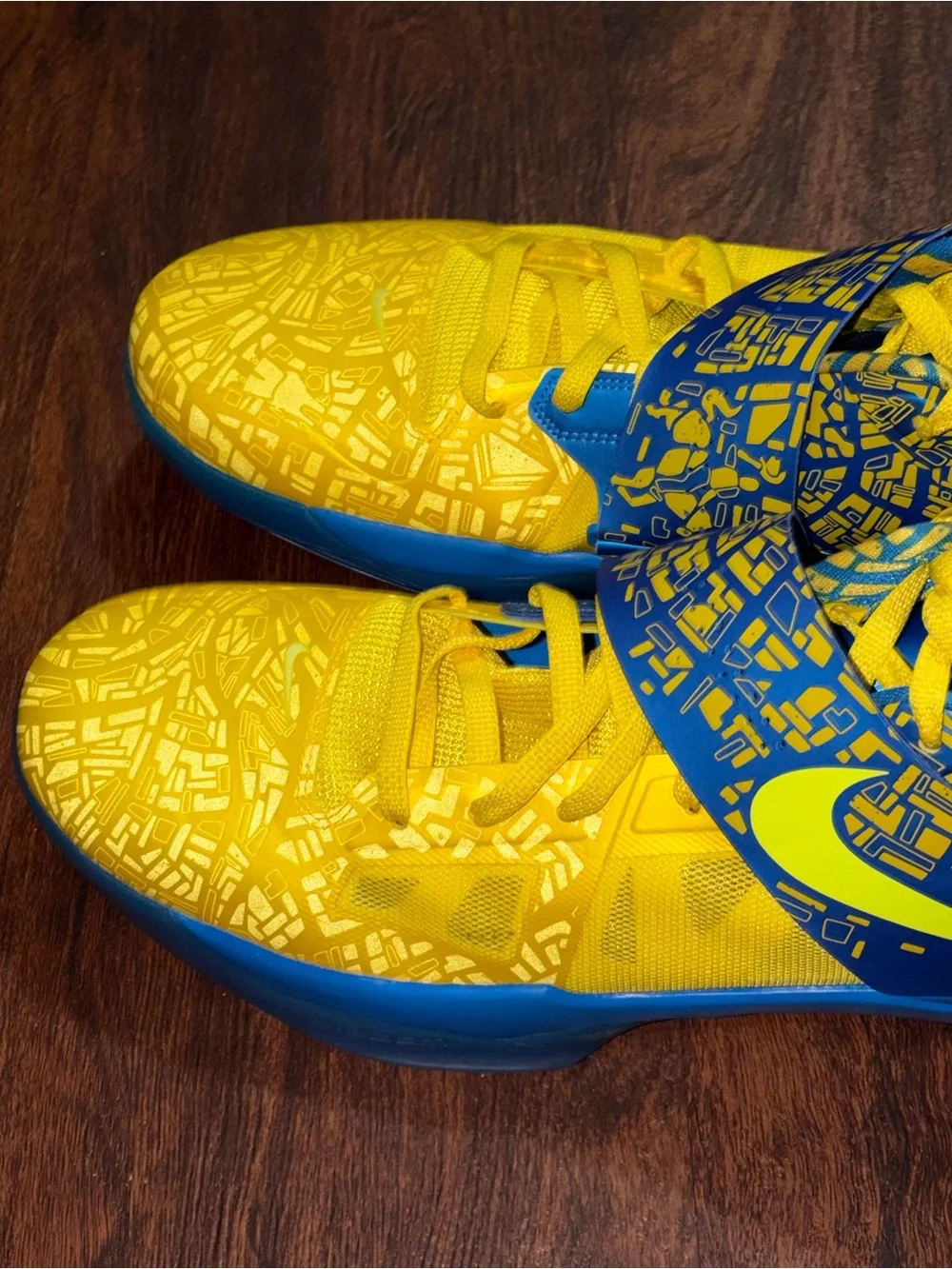 Nike size 18 Basketball Shoes KD
